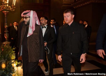 Fan Disapproval: Turki Alalshikh’s Canelo-Crawford Undercard Features Unknowns, Prompting Debate Over Dana White’s Approach