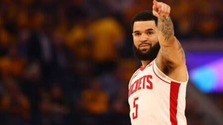 Rockets, Fred VanVleet agree to new two-year,  million team-friendly contract