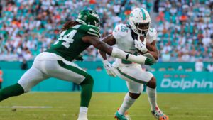 Dolphins’ Jaylen Wright in better shape after fading down the stretch last year