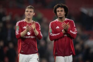Man Utd ‘decide who to sell between Hojlund and Zirkzee’ with striker set for ‘immediate’ transfer