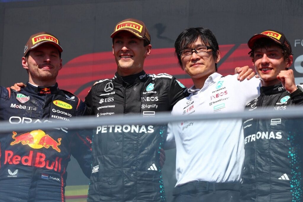 What should Mercedes’ F1 2026 line-up be? Our writers debate