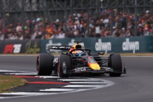 Verstappen grabs surprise pole as he fractionally beats McLarens