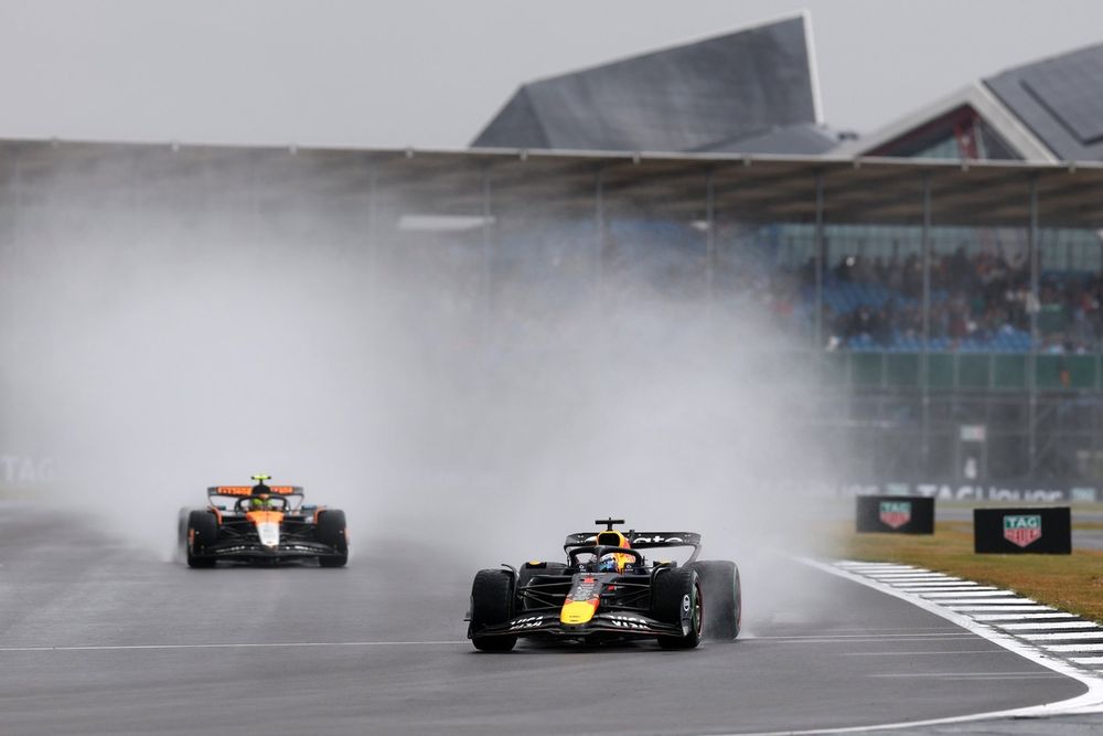 Lando Norris, McLaren, Max Verstappen, Red Bull Racing