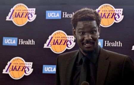 Deandre Ayton excited to play with ‘super-ripped’ Luka Dončić on Lakers: ‘This feels like a video game’