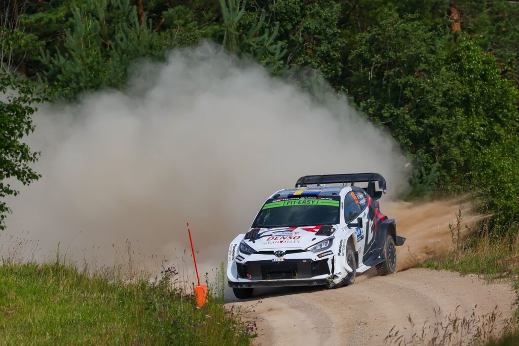 Solberg wins three out of four stages to extend Rally Estonia lead