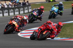 Marc Marquez wins again as title rival Alex crashes