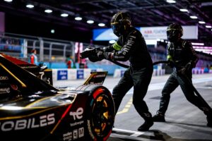 DS Penske balances caution and efficiency in London Formula E opener