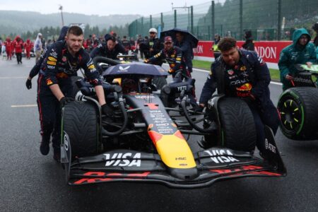 F1 Belgian GP start delayed as rain hits Spa