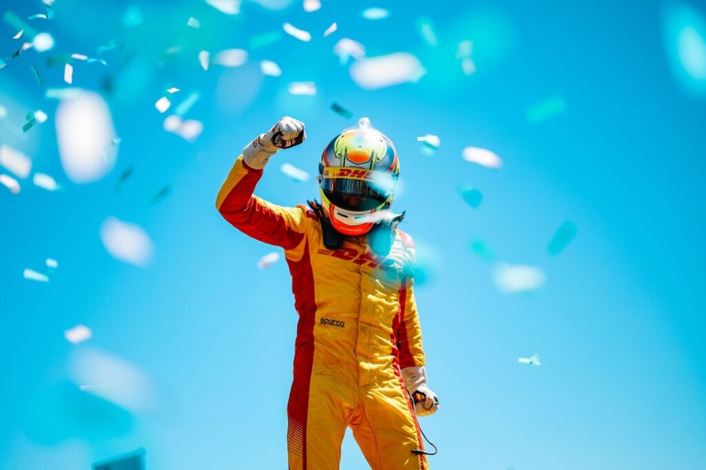 Palou dominates again for comfortable victory