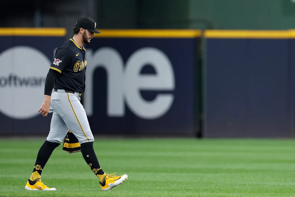 Paul Skenes joins Pirates’ grounds crew ahead of win, says he would like to cut grass professionally post-MLB