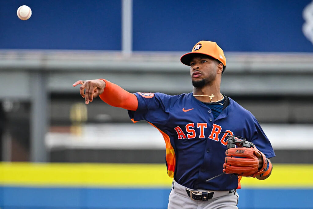 Astros call up No. 1 prospect Brice Matthews, will start him at second base on Friday