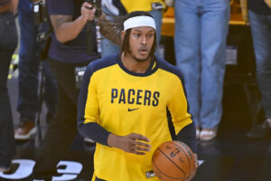 NBA free agency 2025: Myles Turner acquisition should make Giannis Antetokounmpo happy