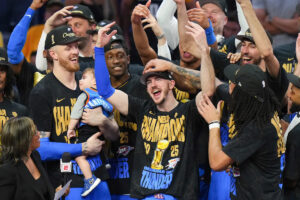 2025-26 NBA odds: Thunder open with highest over/under since 2018 Steph Curry-Kevin Durant Warriors