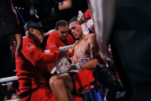 Benavidez Sr: “Honor to fight Sheeraz