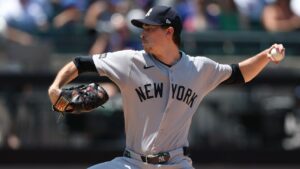 Yankees snap losing streak, hold on for 6-4 win over Mets in Subway Series finale