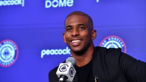 As NBA teams chase youth for a title, Clippers trying the opposite – NBC Sports Boston