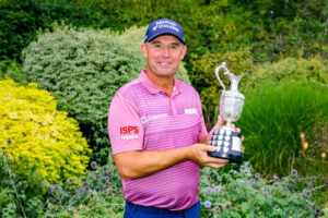 Harrington wins Senior Open to make history at Sunningdale