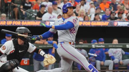 Mets pull off biggest comeback of season, scoring four in eighth inning, for 7-6 win over Orioles in 10 innings