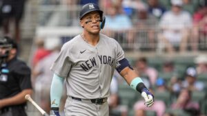 Yankees go with opener, plan backfires in 7-3 loss to Braves