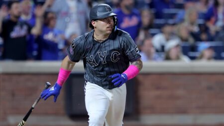 Francisco Alvarez shows off hard work he's put in with successful Mets return