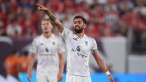 Bruno Fernandes’ double gives Ruben Amorim his first pre-season win in front of packed US crowd