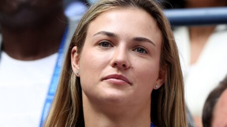 Who is Jannik Sinner’s girlfriend Anna Kalinskaya, and how long have the couple been dating?