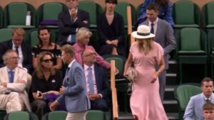 ‘Welcome back’ – England cricket legends awkwardly shuffle back into Wimbledon Royal Box at bad time