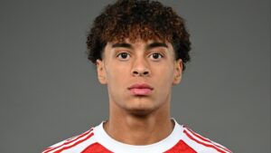 ‘Really big club’ – Son of Chelsea Champions League hero signs for Arsenal in Gunners’ latest raid on London rivals