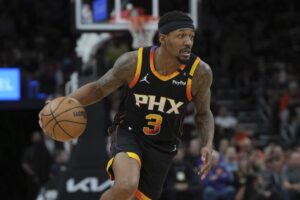 Clippers to land Bradley Beal after Suns buy out his contract
