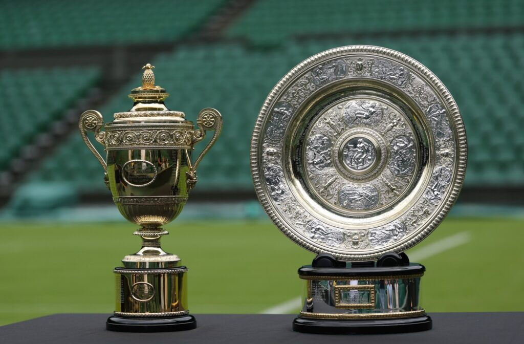Five-time Wimbledon winner who earned £32million in prize money announces shock return to tennis aged 45
