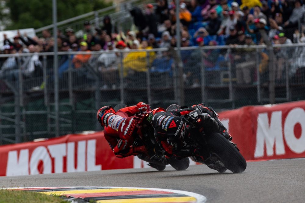 Marc Marquez, Ducati Team, Marco Bezzecchi, Aprilia Racing
