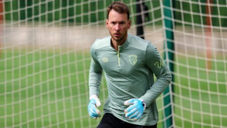 Bournemouth desperate to sell Arsenal loan flop Neto but keeper’s huge salary is making it impossible