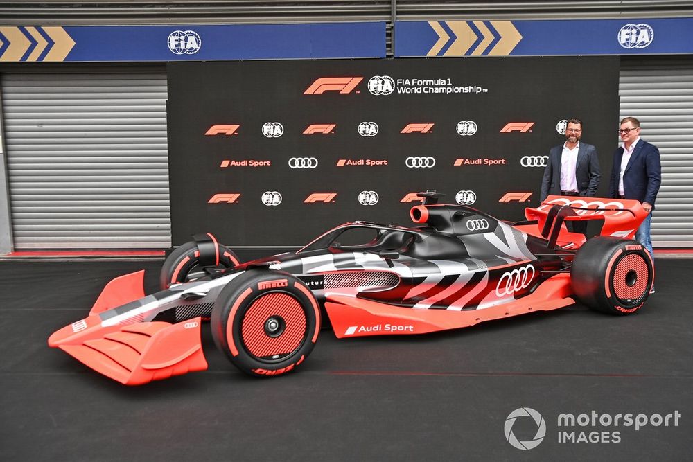 Oliver Hoffmann, Head of Technical Development at Audi Sport GmbH, with Markus Duesmann, Chairman of the Board of Management of Audi AG, with the new Audi Sport concept car