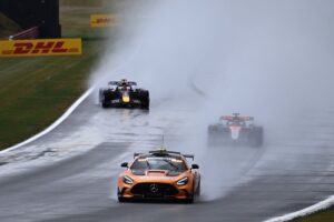 Verstappen explains costly spin in “horrible” F1 British GP