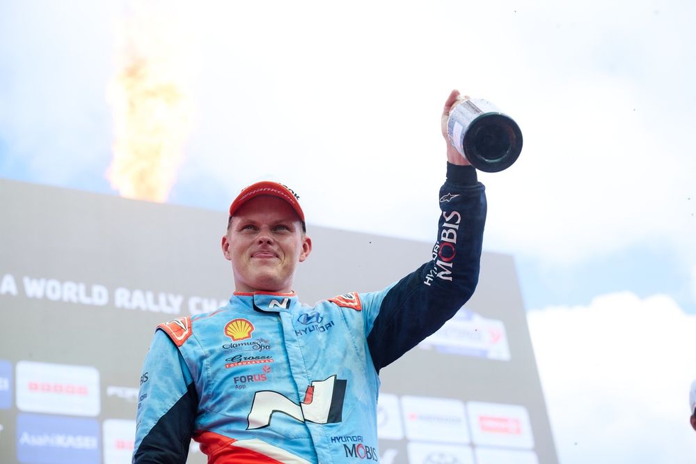 Ott Tanak replaced Elfyn Evans as the WRC points leader