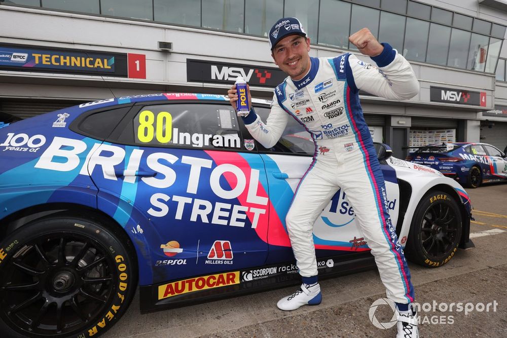 Polesitter Tom Ingram, Bristol Street Motors with EXCELR8 Hyundai i30 N Fastback