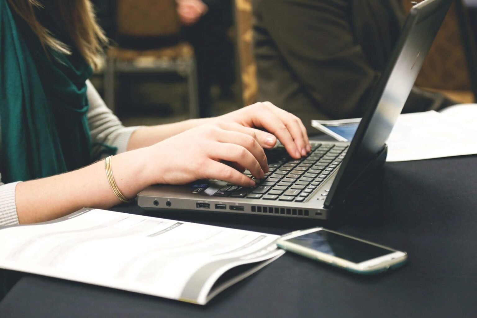 How to Avoid Plagiarism in Academic Writing (Even If You’re Using AI Tools)