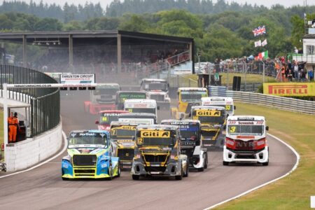 Smith battles through pain barrier to keep British Trucks title defence alive at Thruxton