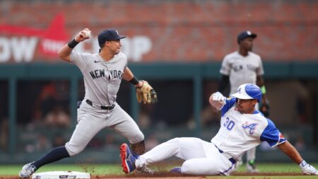 Yankees SS Anthony Volpe makes 12th error in loss to Toronto, tied for most in AL