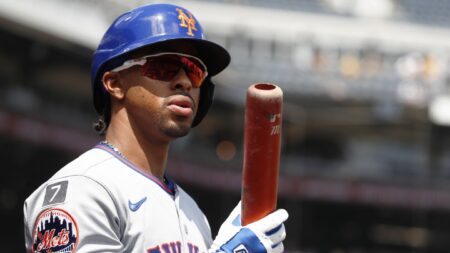 With Mets in tailspin, slumping Francisco Lindor dropped from leadoff spot