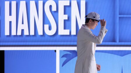 NBA Summer League Day 2: Yang Hansen is fun — and Las Vegas loves him