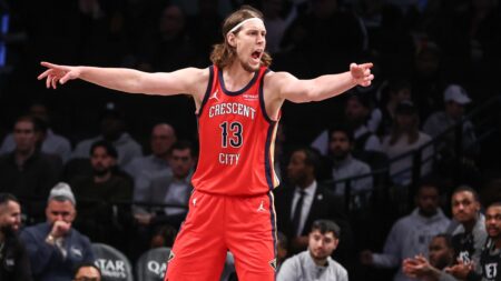 Wizards reportedly trading Kelly Olynyk to Spurs for Branham, Wesley, second-round pick