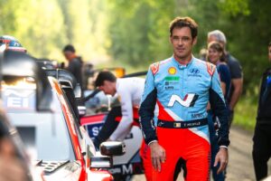 WRC title “hopes are lost” after Finland puncture 