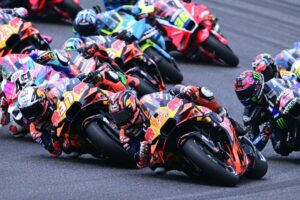 Vinales and Chantra back on MotoGP entry list for Catalan GP