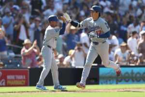 Hernández: Repeat champions or October duds? Dodgers identity crisis keeps everyone guessing