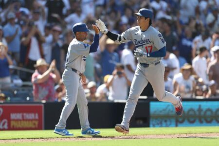 Hernández: Repeat champions or October duds? Dodgers identity crisis keeps everyone guessing