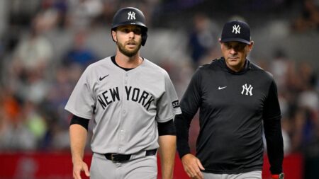 Yankees' Austin Slater exits Monday's game against Rangers in first inning with hamstring tightness