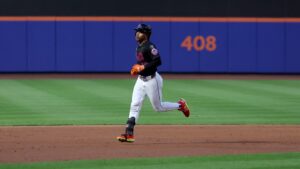 Francisco Lindor's big night not enough as Mets blow late lead in 4-3 loss to Braves