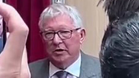Sir Alex Ferguson tells amazing story about Kath Phipps as he unveils plaque in memory of much-loved Man Utd secretary