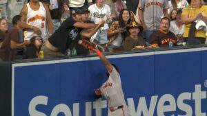Giants catch break with fan interference on Xander Bogaerts homer – NBC Sports Bay Area & California